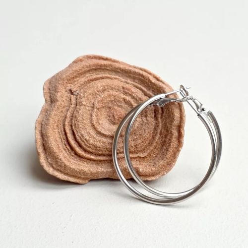 Klasyczne kolczyki koła 4 cm. Magneska.pl biżuteria ze stali chirurgicznej.