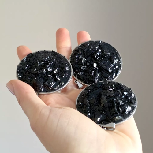 Amulet ochronny z czarnego turmalinu. Magneska.pl biżuteria dla Ciebie