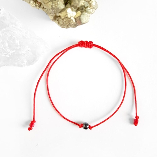 WishYouLuck grafitowy hematyt bransoletka szczęścia na czerwonym sznurku