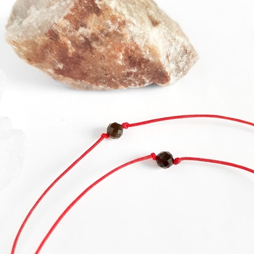 WishYouLuck obsydian złoty mini bransoletka szczęścia na czerwonym sznurku