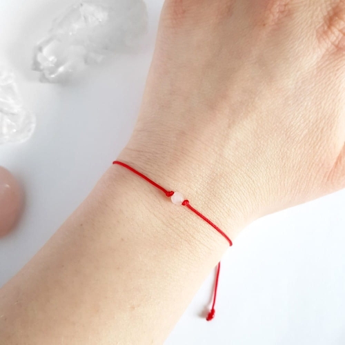 WishYouLuck fasetowany kwarc różowy bransoletka szczęścia na czerwonym sznurku