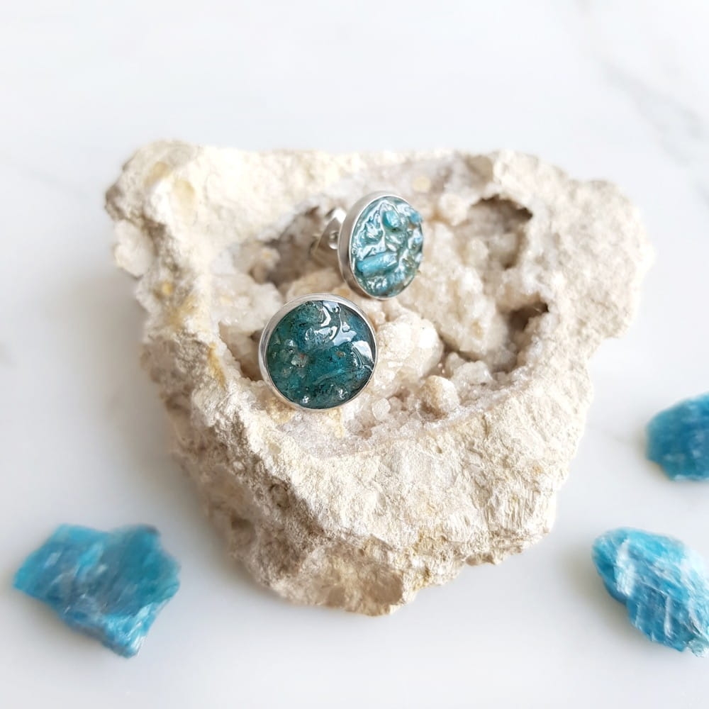 Kolczyki sztyfty apatyt w żywicy stal chirurgiczna Sparkles apatite