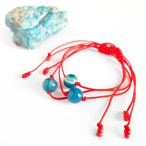 WishYouLuck niebieski agat pasiasty bransoletka szczęścia na czerwonym sznurku