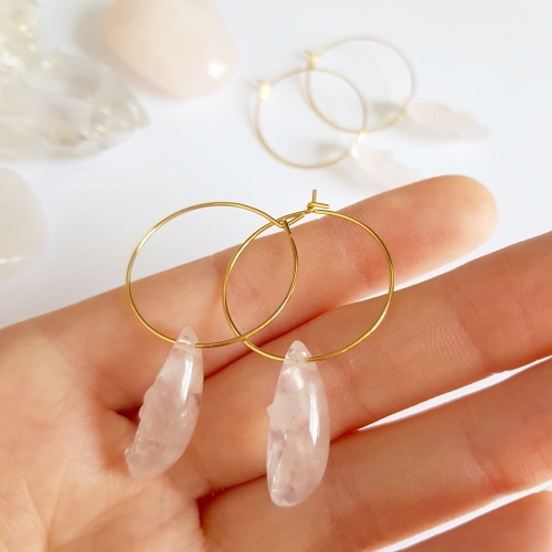 Kolczyki wiszące kwarc różowy łezka na złotych kółeczkach stal chirurgiczna Sparkles rosequartz