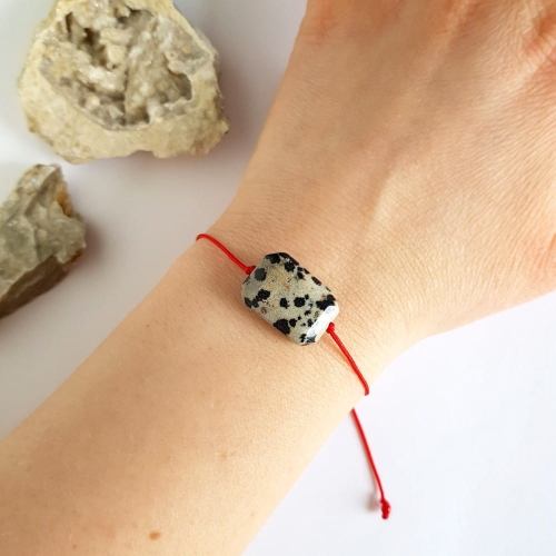 WishYouLuck jaspis dalmatyńczyk bransoletka szczęścia na czerwonym sznurku