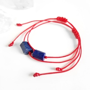 WishYouLuck lapis lazuli bryłka bransoletka szczęścia na czerwonym sznurku