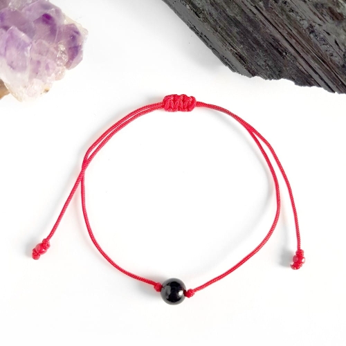 WishYouLuck czarny turmalin gładka kula bransoletka szczęścia na czerwonym sznurku