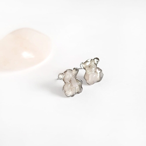 Kolczyki sztyfty misie kwarc różowy w żywicy stal chirurgiczna Sparkles rosequartz