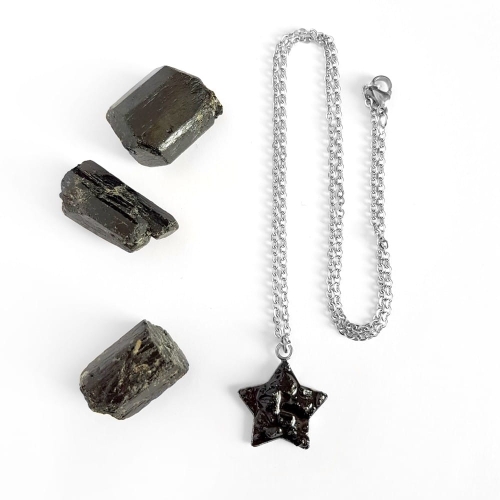 Naszyjnik czarny turmalin gwiazdka na srebrnym łańcuszku stal chirurgiczna Sparkles black