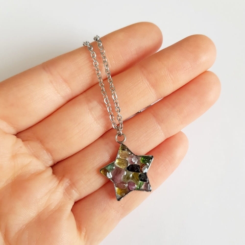 Naszyjnik kolorowy turmalin gwiazdka na srebrnym łańcuszku stal chirurgiczna Sparkles tourmaline