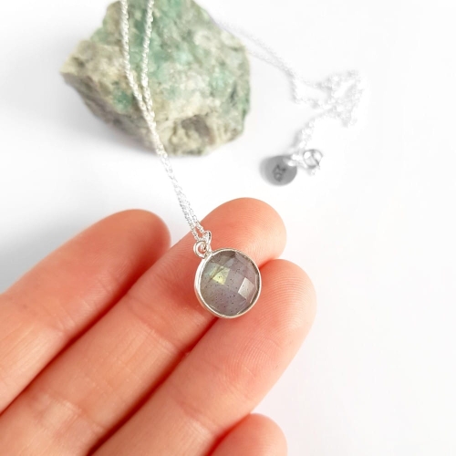 Naszyjnik labradoryt na łańcuszku srebro p.925