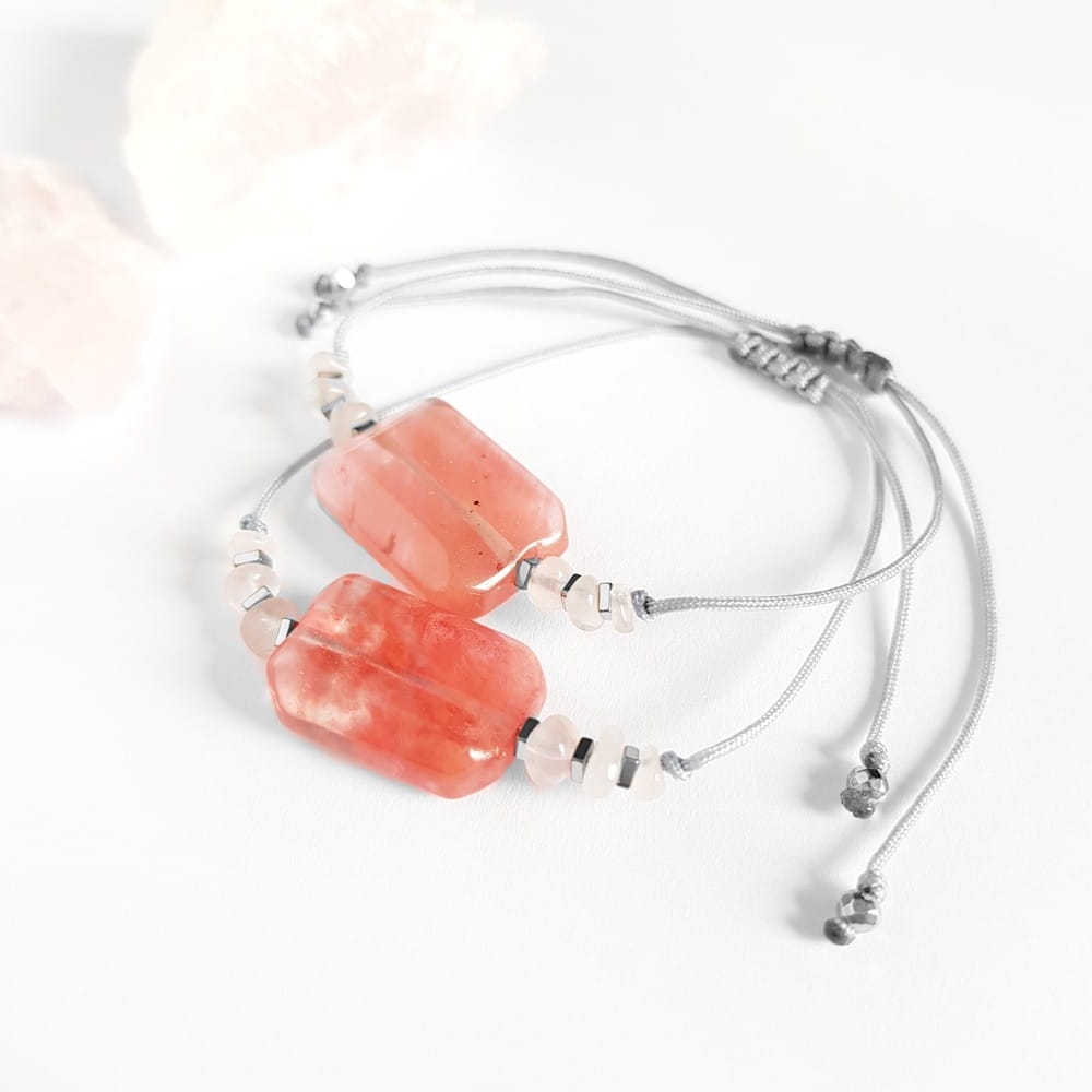 Bransoletka kwarc truskawkowy, kwarc różowy i hematyt na szarym sznurku