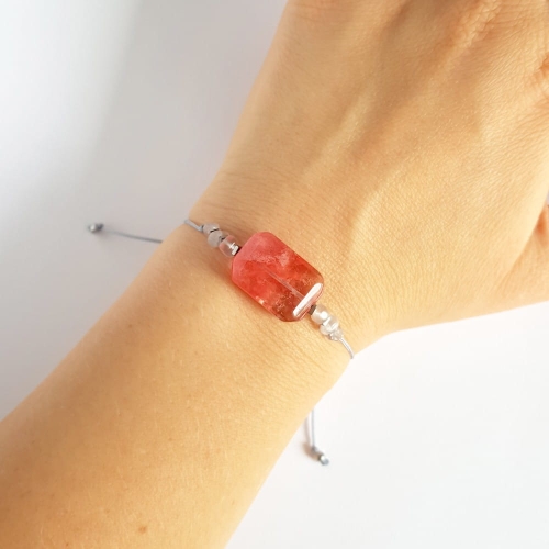 Bransoletka kwarc truskawkowy, kwarc różowy i hematyt na szarym sznurku