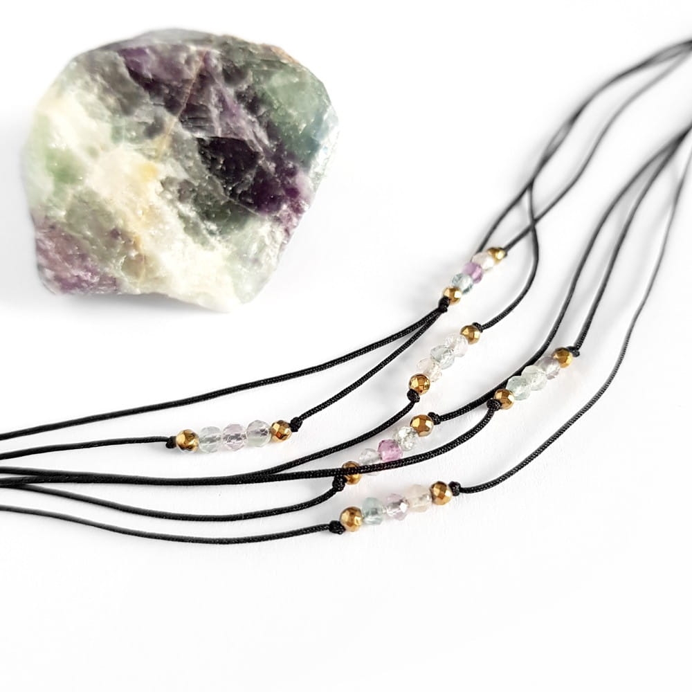 Bransoletka fluoryt i hematyt na czarnym sznurku