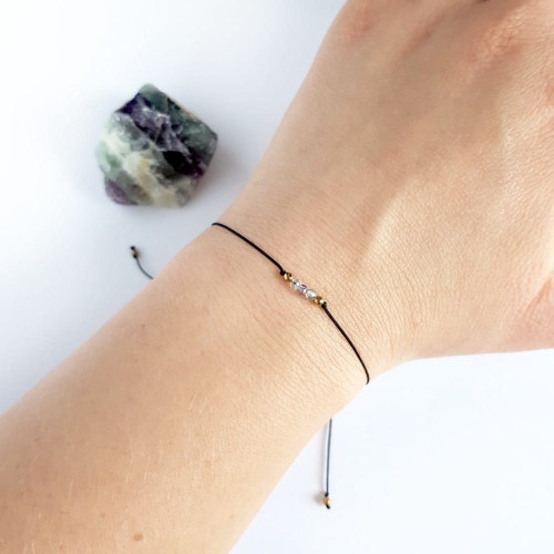 Bransoletka fluoryt i hematyt na czarnym sznurku