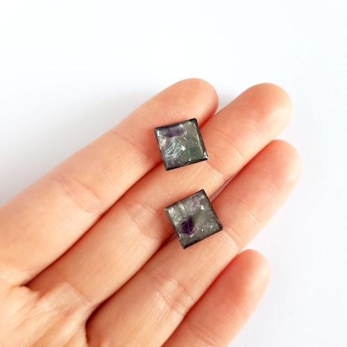 Kolczyki sztyfty kwadraty fluoryt w żywicy stal chirurgiczna Sparkles fluorite