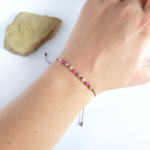 Bransoletka kwarc różowy, agat, kamień słoneczny i hematyt na brązowym sznurku