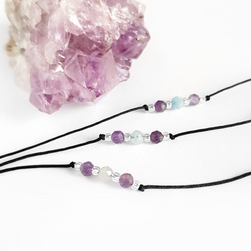 Bransoletka akwamaryn i ametyst na czarnym sznurku Lunar Menkib