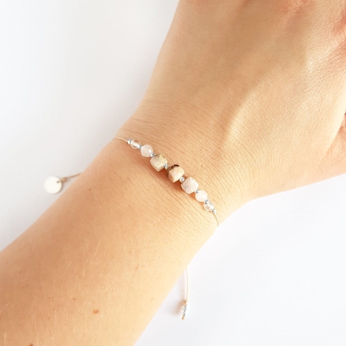 Bransoletka różowy opal, kwarc różowy, topaz i srebro p.925 na beżowym sznurku