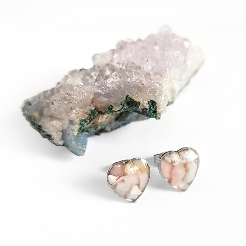 Kolczyki sztyfty serduszka różowy opal w żywicy stal chirurgiczna Sparkles pink