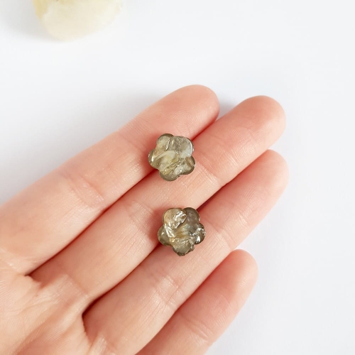 Kolczyki sztyfty kwiatki cytryn w żywicy stal chirurgiczna Sparkles citrine