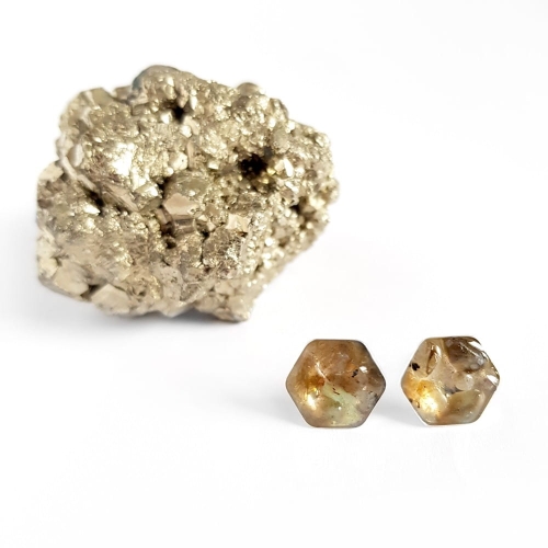 Kolczyki sztyfty heksagony labradoryt w żywicy srebro p.925 Sparkles labradorite