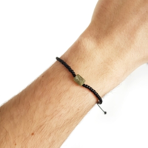 Męska bransoletka na sznurku zielony apatyt Little green apatite nugget matte black